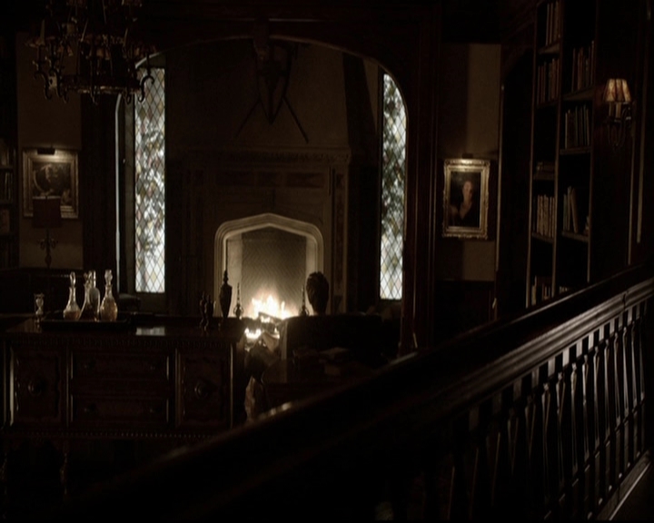 VampireDiariesWorld-dot-org_5x08DeadManOnCampus0399.jpg