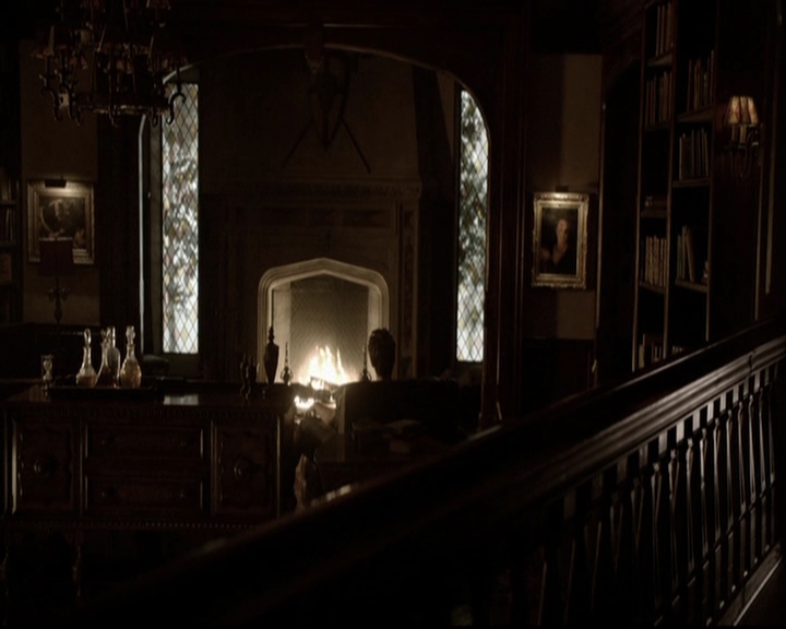VampireDiariesWorld-dot-org_5x08DeadManOnCampus0400.jpg