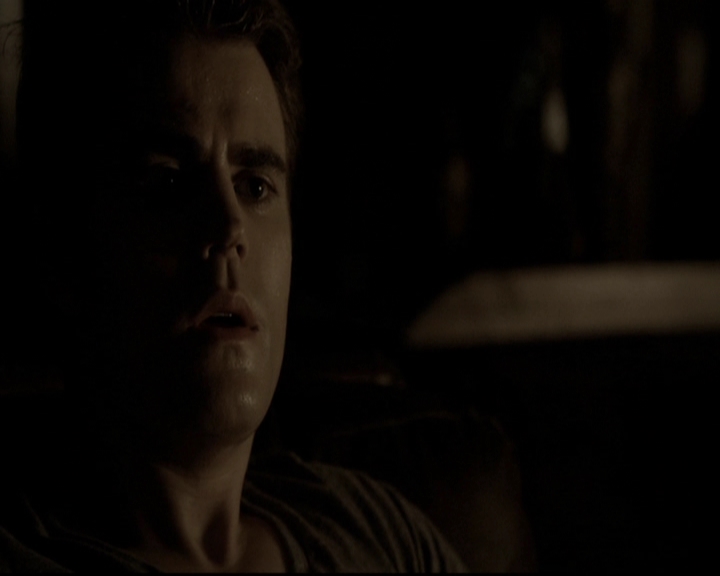 VampireDiariesWorld-dot-org_5x08DeadManOnCampus0425.jpg