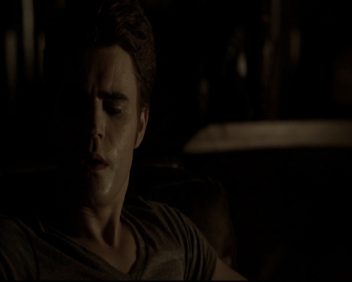 VampireDiariesWorld-dot-org_5x08DeadManOnCampus0435.jpg