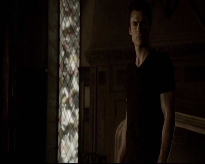 VampireDiariesWorld-dot-org_5x08DeadManOnCampus0449.jpg
