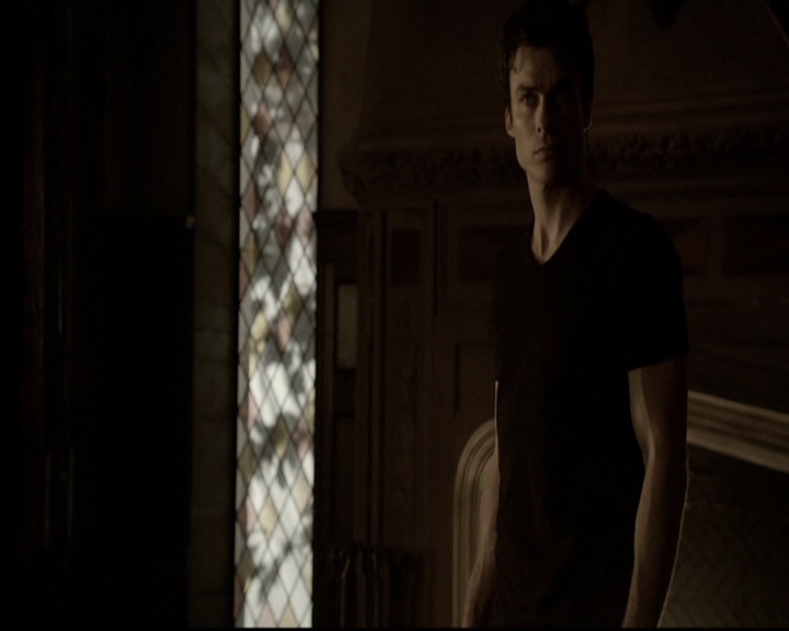 VampireDiariesWorld-dot-org_5x08DeadManOnCampus0452.jpg