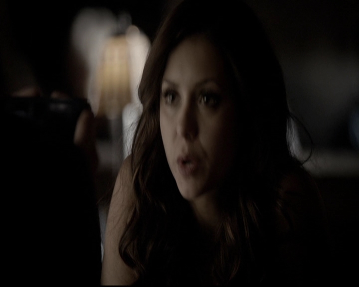 VampireDiariesWorld-dot-org_5x08DeadManOnCampus0459.jpg