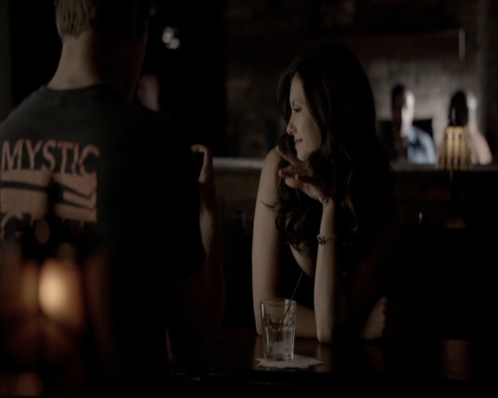 VampireDiariesWorld-dot-org_5x08DeadManOnCampus0463.jpg