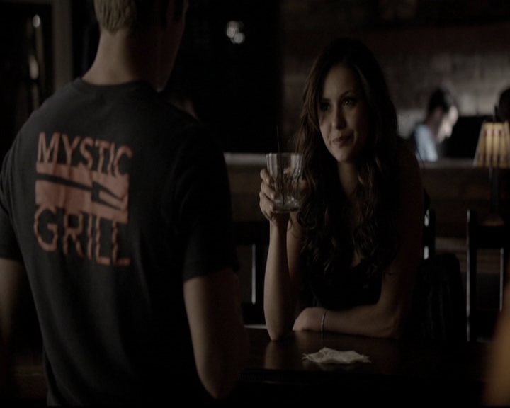 VampireDiariesWorld-dot-org_5x08DeadManOnCampus0479.jpg
