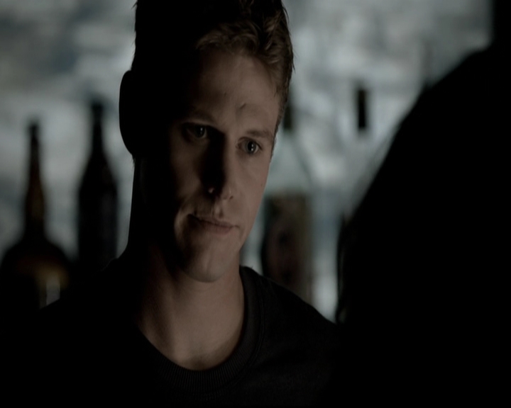 VampireDiariesWorld-dot-org_5x08DeadManOnCampus0481.jpg