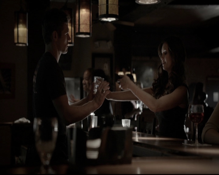VampireDiariesWorld-dot-org_5x08DeadManOnCampus0482.jpg