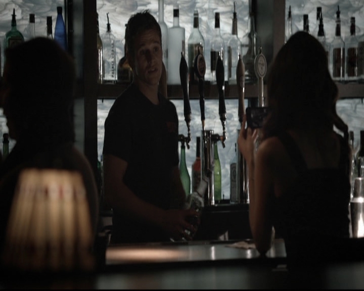 VampireDiariesWorld-dot-org_5x08DeadManOnCampus0486.jpg