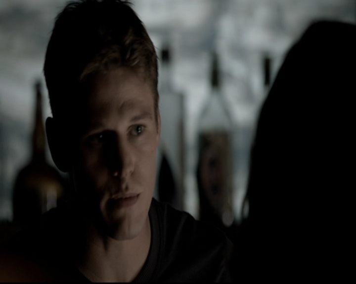 VampireDiariesWorld-dot-org_5x08DeadManOnCampus0493.jpg