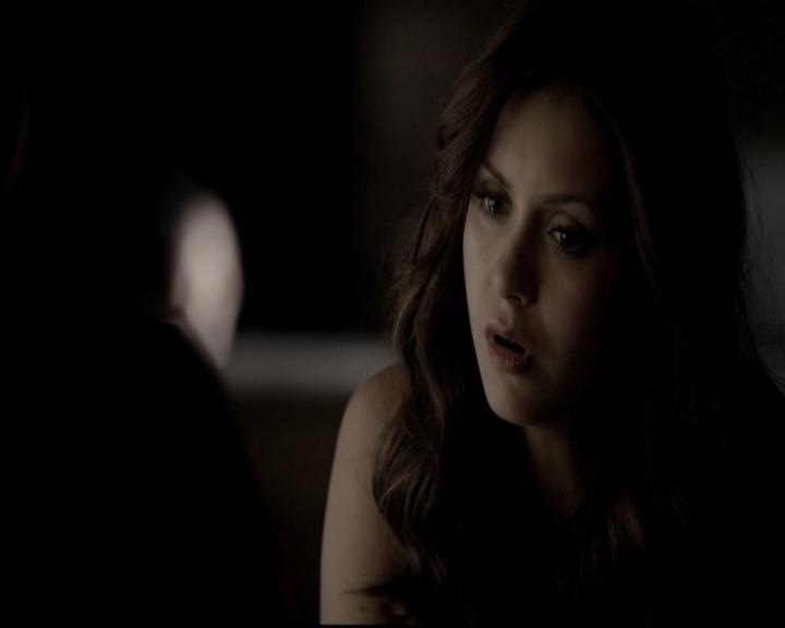 VampireDiariesWorld-dot-org_5x08DeadManOnCampus0539.jpg