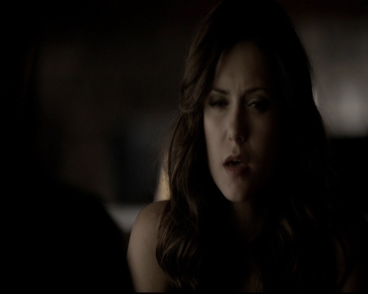 VampireDiariesWorld-dot-org_5x08DeadManOnCampus0542.jpg
