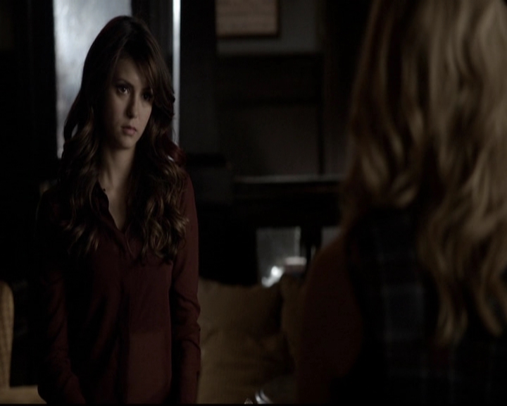 VampireDiariesWorld-dot-org_5x08DeadManOnCampus0555.jpg
