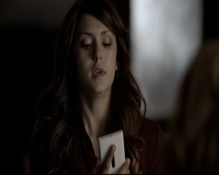 VampireDiariesWorld-dot-org_5x08DeadManOnCampus0560.jpg