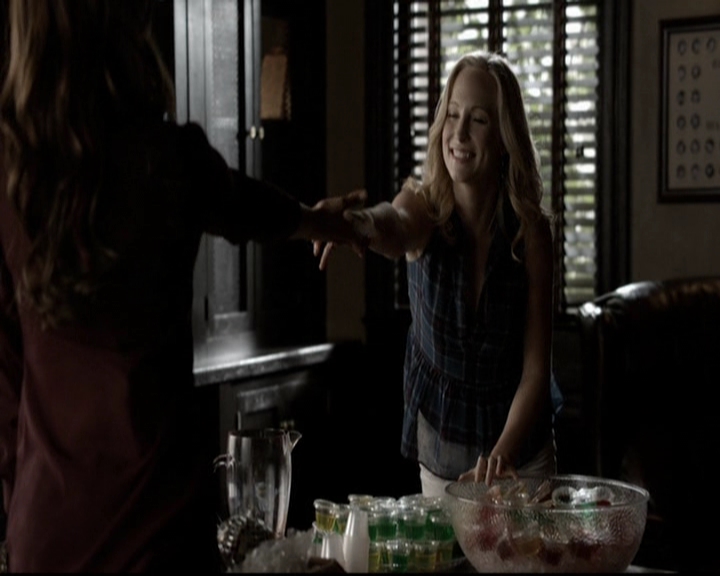 VampireDiariesWorld-dot-org_5x08DeadManOnCampus0567.jpg