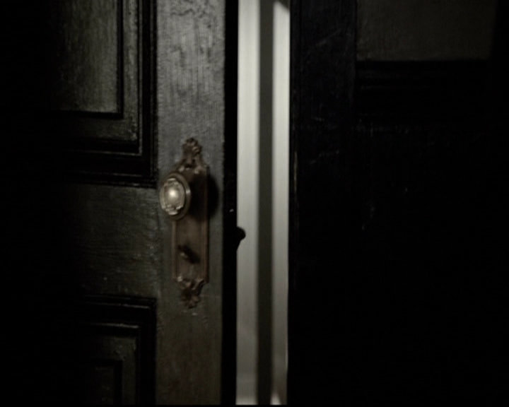 VampireDiariesWorld-dot-org_5x08DeadManOnCampus0592.jpg VampireDiariesWorld-dot-org_5x08DeadManOnCampus0592.jpg