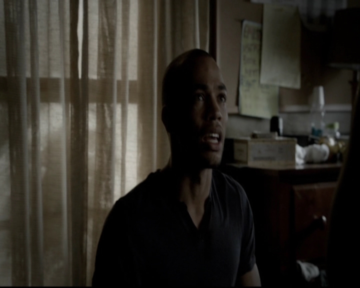 VampireDiariesWorld-dot-org_5x08DeadManOnCampus0626.jpg VampireDiariesWorld-dot-org_5x08DeadManOnCampus0626.jpg