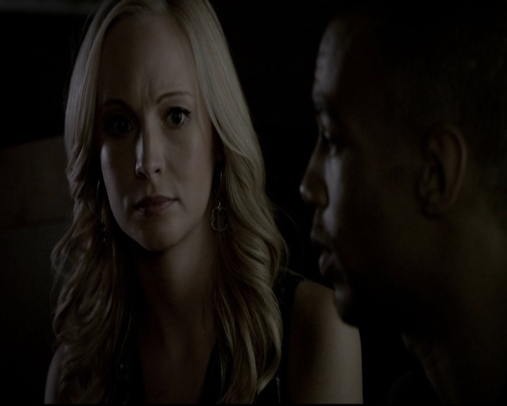 VampireDiariesWorld-dot-org_5x08DeadManOnCampus0652.jpg
