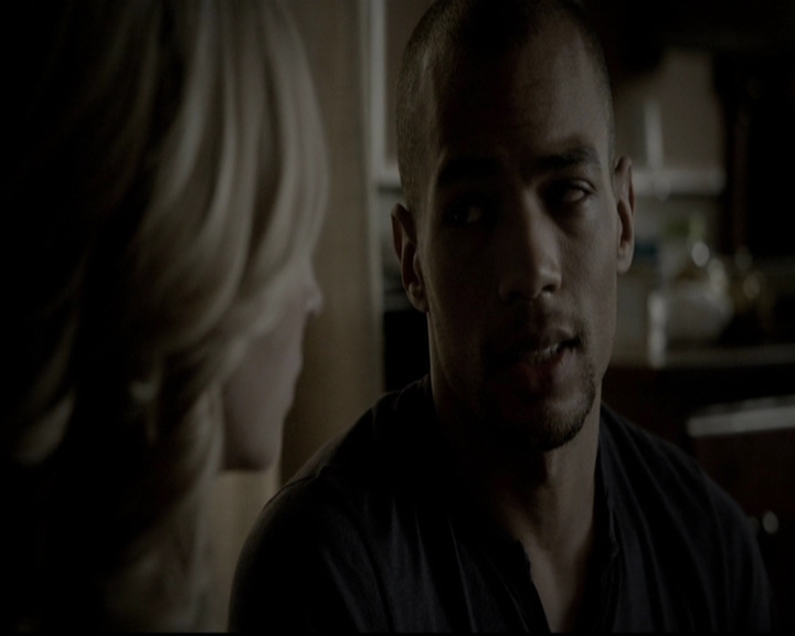 VampireDiariesWorld-dot-org_5x08DeadManOnCampus0653.jpg