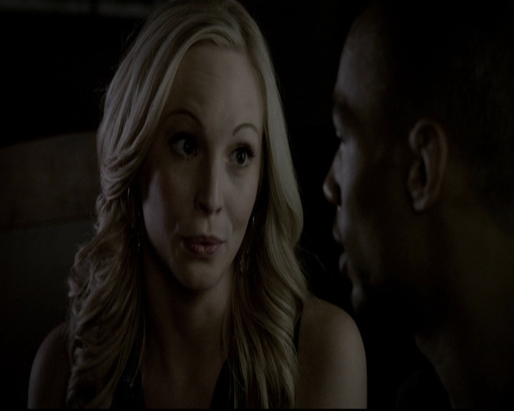 VampireDiariesWorld-dot-org_5x08DeadManOnCampus0655.jpg