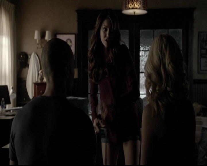 VampireDiariesWorld-dot-org_5x08DeadManOnCampus0660.jpg