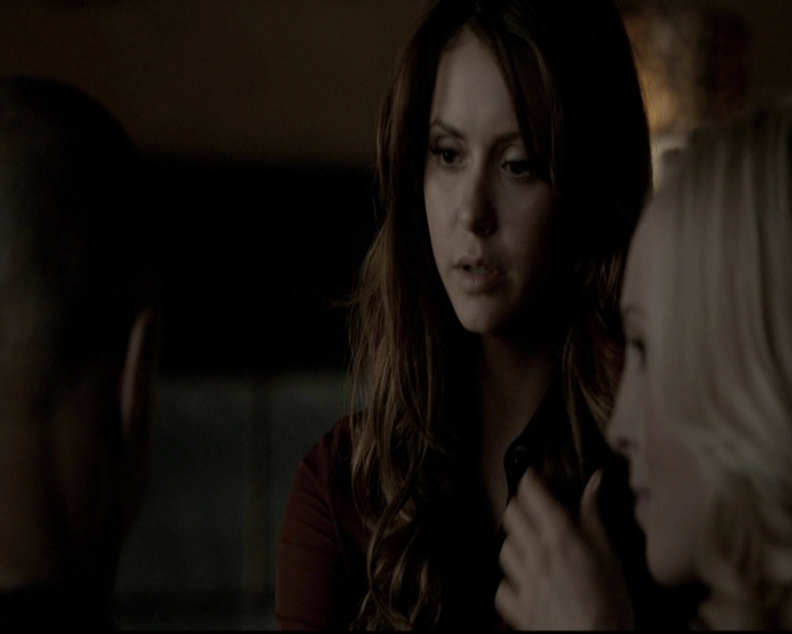 VampireDiariesWorld-dot-org_5x08DeadManOnCampus0664.jpg