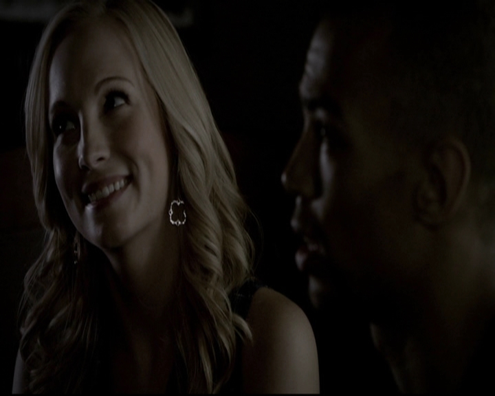 VampireDiariesWorld-dot-org_5x08DeadManOnCampus0668.jpg