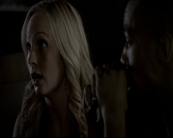 VampireDiariesWorld-dot-org_5x08DeadManOnCampus0684.jpg