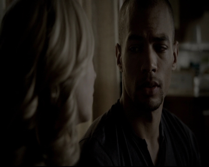 VampireDiariesWorld-dot-org_5x08DeadManOnCampus0694.jpg
