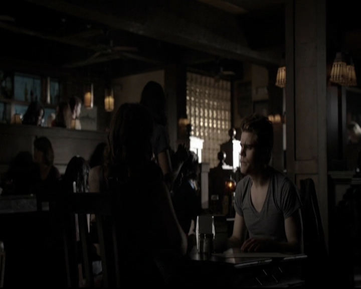VampireDiariesWorld-dot-org_5x08DeadManOnCampus0728.jpg
