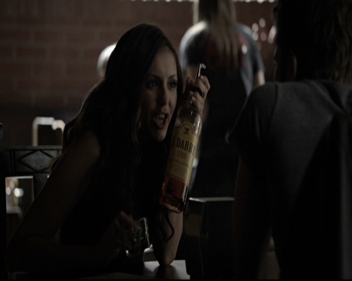 VampireDiariesWorld-dot-org_5x08DeadManOnCampus0729.jpg