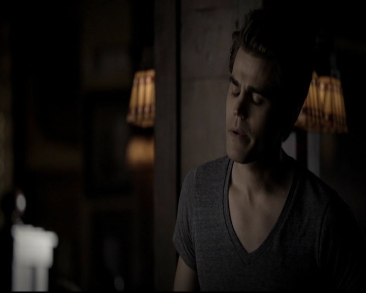 VampireDiariesWorld-dot-org_5x08DeadManOnCampus0737.jpg