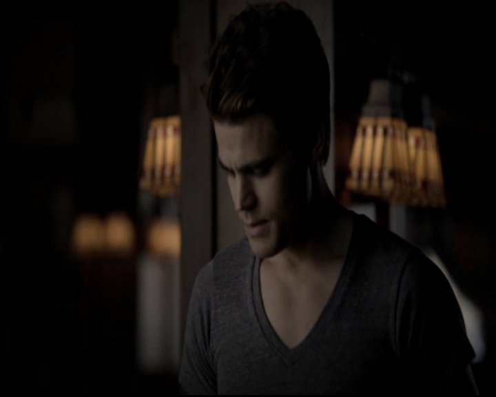VampireDiariesWorld-dot-org_5x08DeadManOnCampus0745.jpg