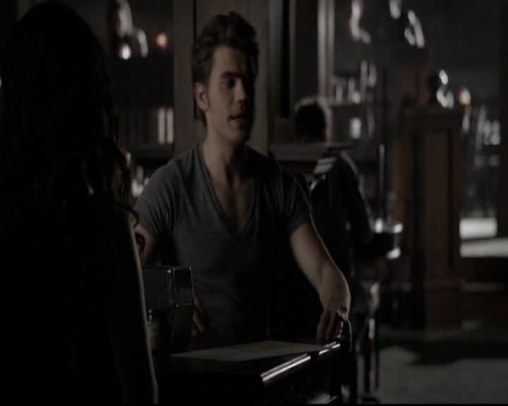 VampireDiariesWorld-dot-org_5x08DeadManOnCampus0747.jpg