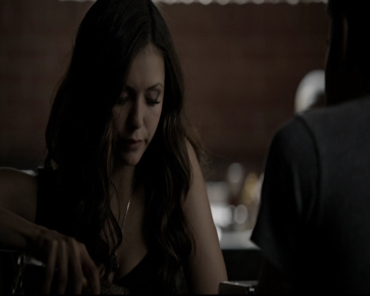 VampireDiariesWorld-dot-org_5x08DeadManOnCampus0754.jpg