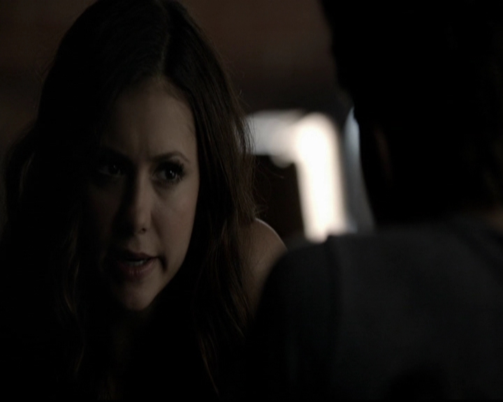 VampireDiariesWorld-dot-org_5x08DeadManOnCampus0762.jpg