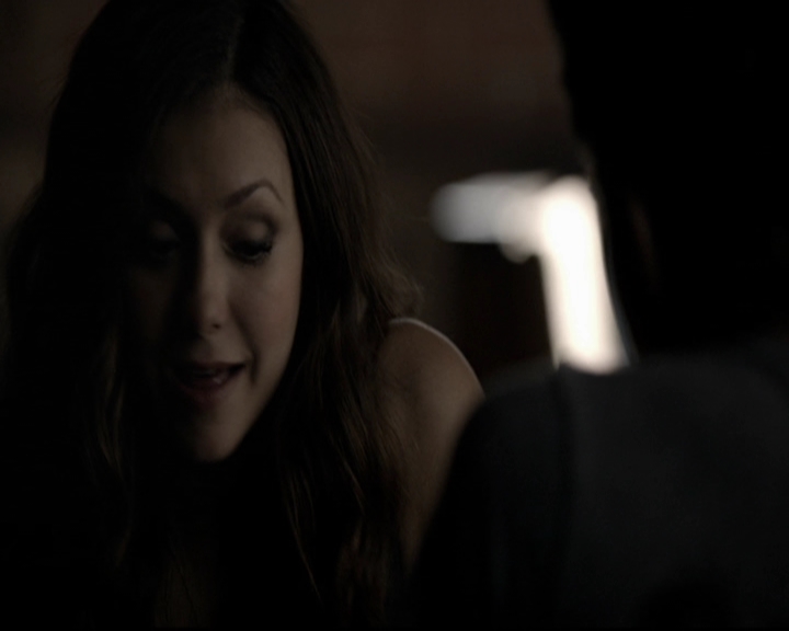 VampireDiariesWorld-dot-org_5x08DeadManOnCampus0763.jpg