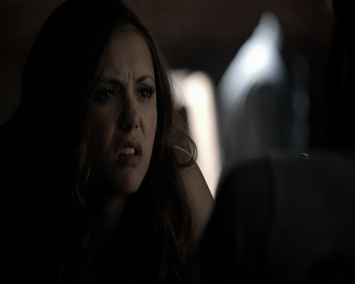 VampireDiariesWorld-dot-org_5x08DeadManOnCampus0773.jpg