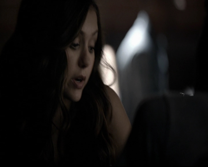 VampireDiariesWorld-dot-org_5x08DeadManOnCampus0776.jpg