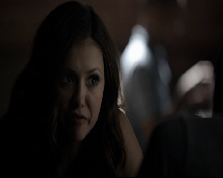 VampireDiariesWorld-dot-org_5x08DeadManOnCampus0777.jpg