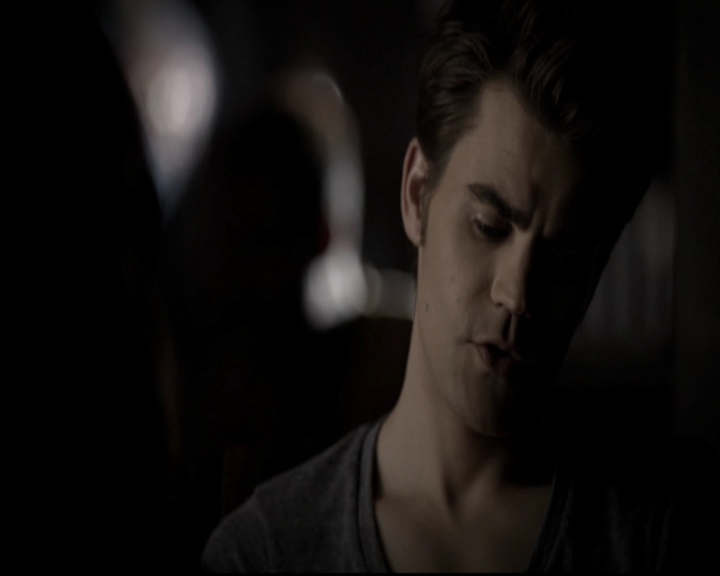 VampireDiariesWorld-dot-org_5x08DeadManOnCampus0787.jpg