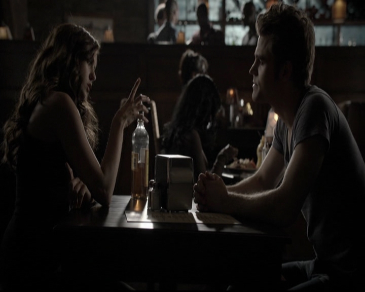 VampireDiariesWorld-dot-org_5x08DeadManOnCampus0792.jpg