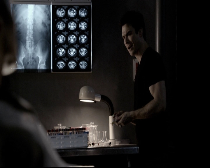 VampireDiariesWorld-dot-org_5x08DeadManOnCampus1182.jpg