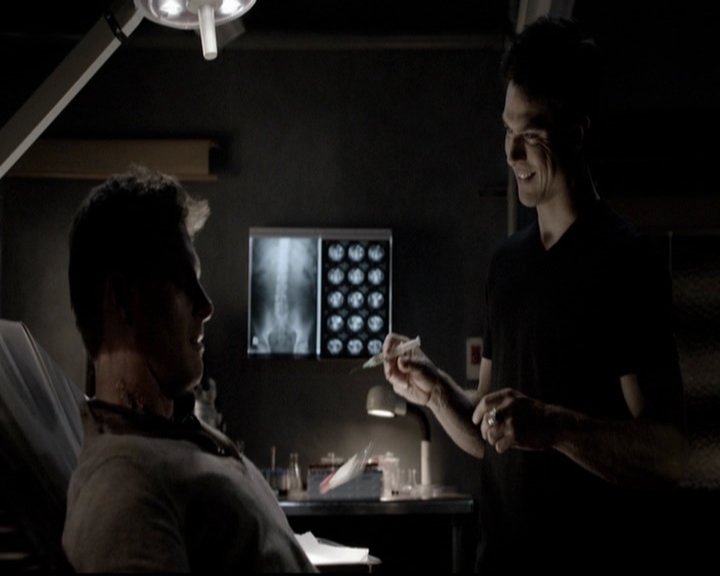 VampireDiariesWorld-dot-org_5x08DeadManOnCampus1200.jpg