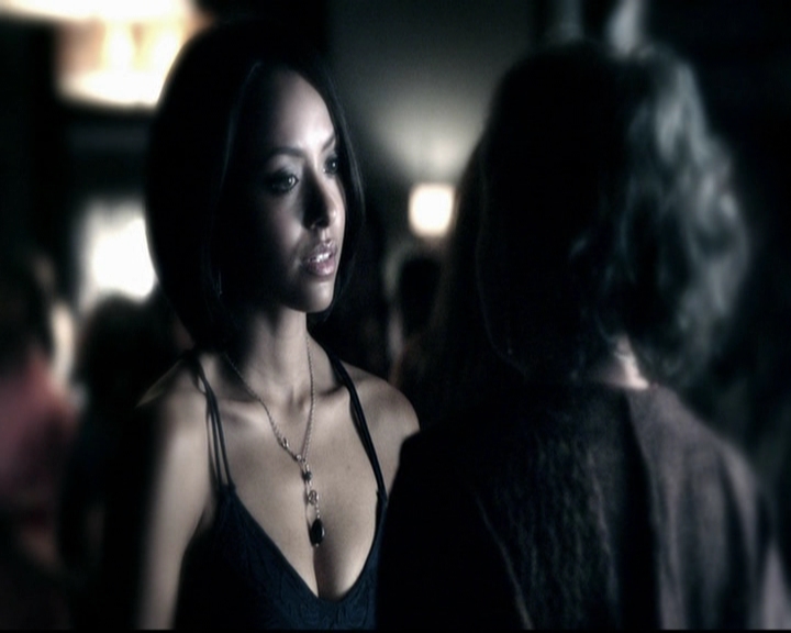VampireDiariesWorld-dot-org_5x08DeadManOnCampus1234.jpg