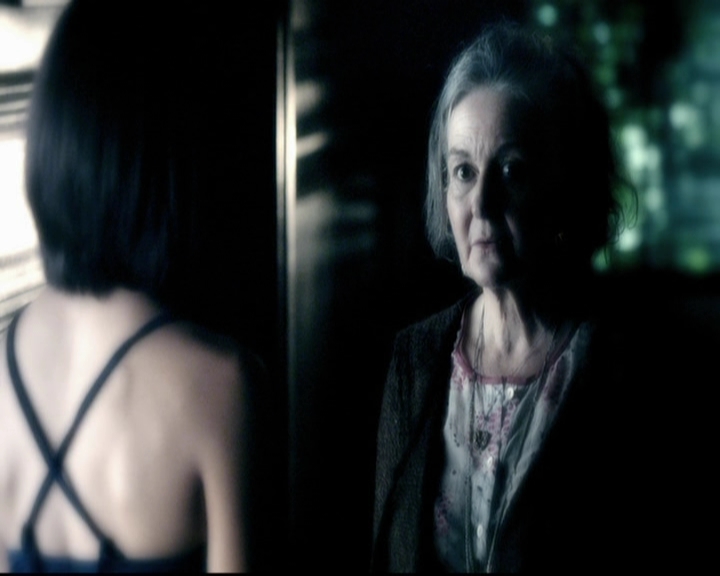 VampireDiariesWorld-dot-org_5x08DeadManOnCampus1236.jpg