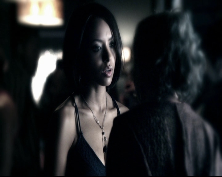 VampireDiariesWorld-dot-org_5x08DeadManOnCampus1244.jpg