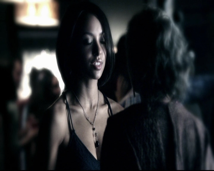 VampireDiariesWorld-dot-org_5x08DeadManOnCampus1251.jpg