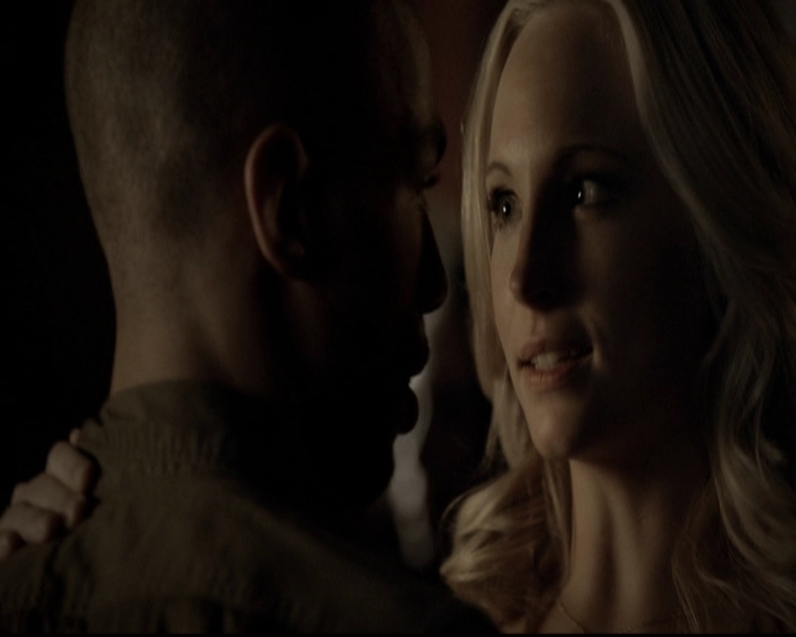 VampireDiariesWorld-dot-org_5x08DeadManOnCampus1327.jpg VampireDiariesWorld-dot-org_5x08DeadManOnCampus1327.jpg