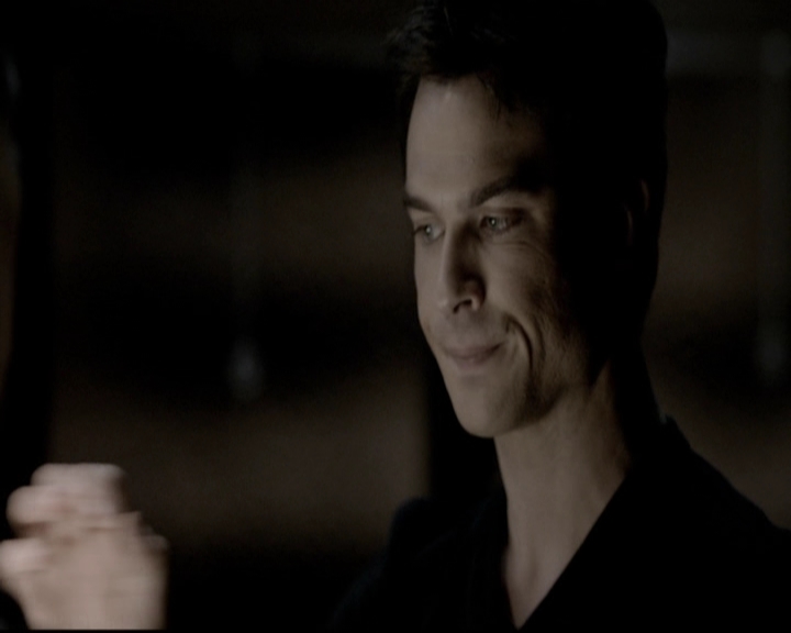 VampireDiariesWorld-dot-org_5x08DeadManOnCampus1354.jpg