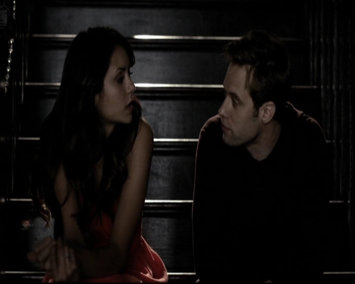 VampireDiariesWorld-dot-org_5x08DeadManOnCampus1477.jpg